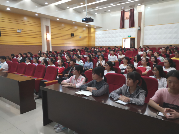 中鋁集團專家蒞臨我院開展軟件開發技術講座